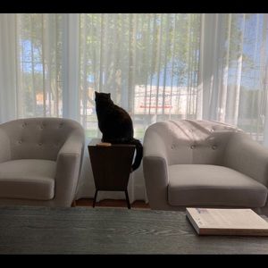 Meet your Posher, Miriane